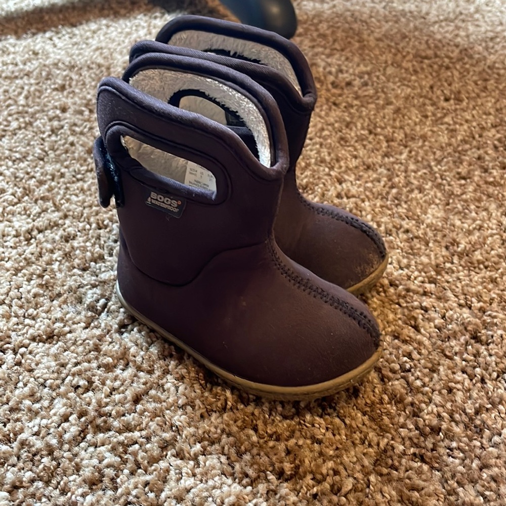Children’s Bogs size 5